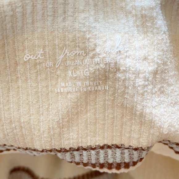 SOLD - NEW UO Out from Under Bae Seamless Bra Top - Picture 7 of 8